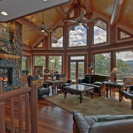 Stonecrest Lodge Lake Front Home With Private Boat Dock Hiawassee Exterior photo