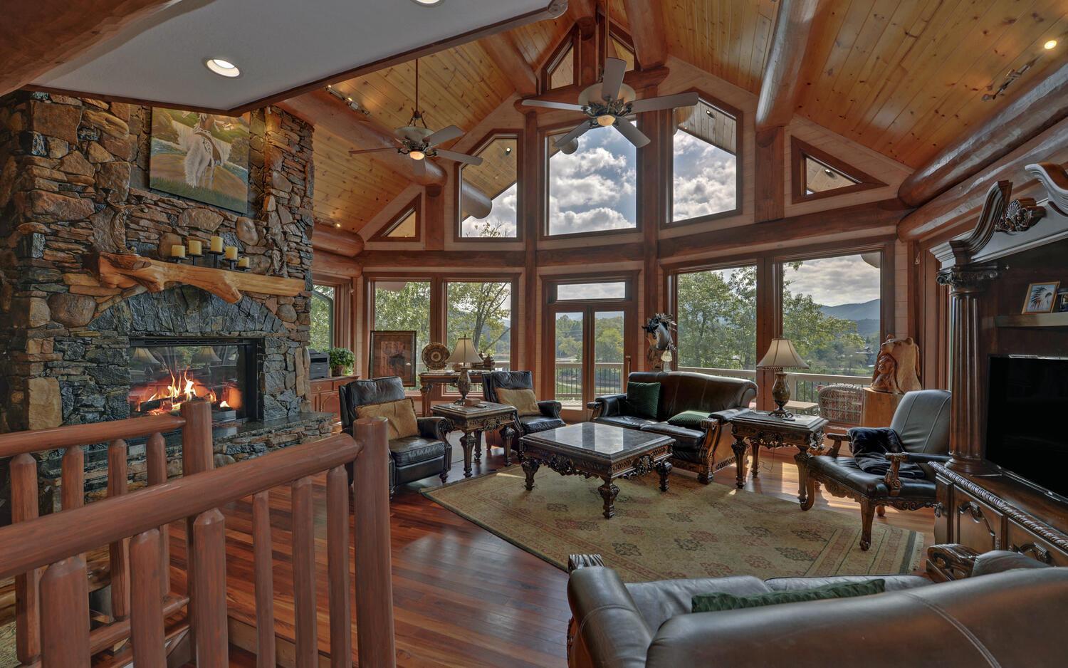 Stonecrest Lodge Lake Front Home With Private Boat Dock Hiawassee Exterior photo